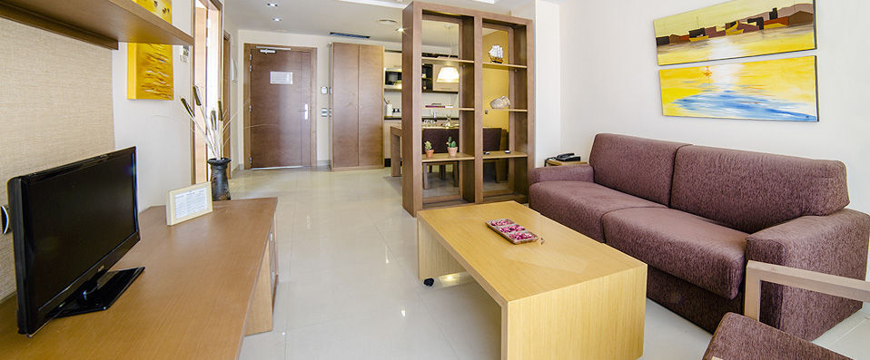Sand Cunit Aparthotel ★★★★ - A glorious golden stay on the Spanish Golden Coast. - Costa Dorada, Spain