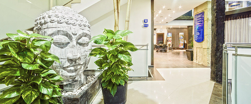 Sand Cunit Aparthotel ★★★★ - A glorious golden stay on the Spanish Golden Coast. - Costa Dorada, Spain