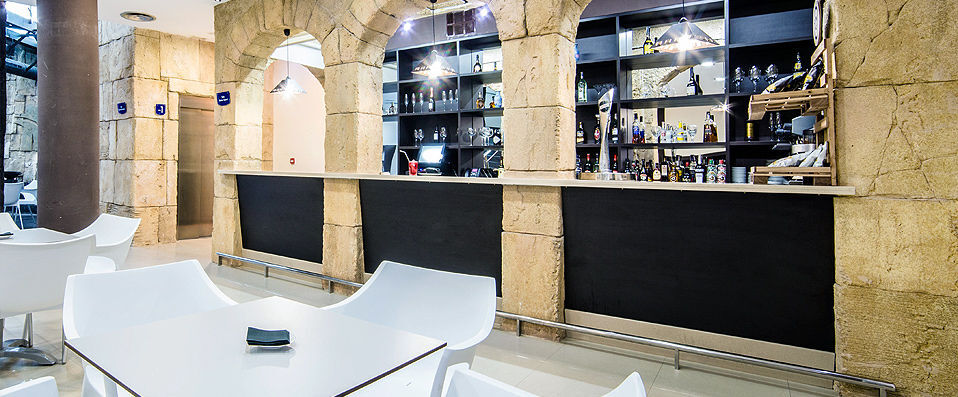 Sand Cunit Aparthotel ★★★★ - A glorious golden stay on the Spanish Golden Coast. - Costa Dorada, Spain
