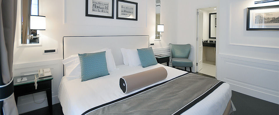 Grand Hotel Oriente ★★★★ - A haven of peace and luxurious comfort in the very heart of Naples' historic centre. - Naples, Italy