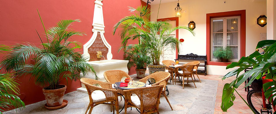 Las Casas de El Arenal ★★★★ - Classic Sevillian charm in the heart of the Flamenco Quarter. - Seville, Spain