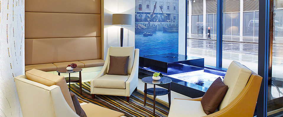 Cheval Three Quays ★★★★★ - London the way it should be seen… from the banks of the River Thames. - London, England