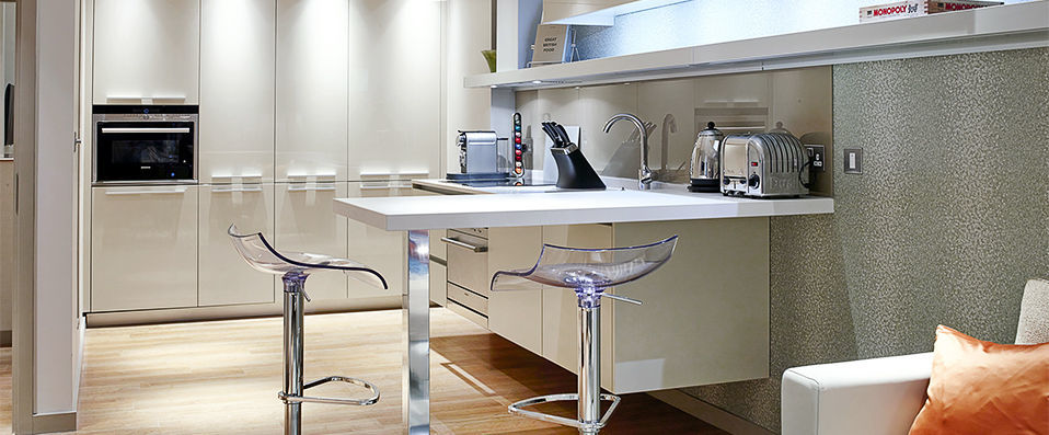 Cheval Three Quays ★★★★★ - London the way it should be seen… from the banks of the River Thames. - London, England