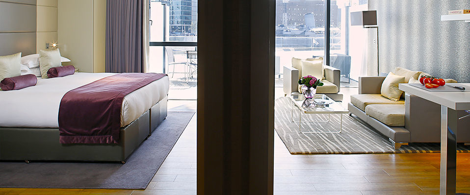 Cheval Three Quays ★★★★★ - London the way it should be seen… from the banks of the River Thames. - London, England