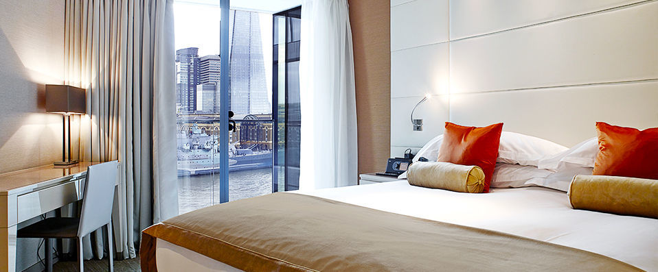 Cheval Three Quays ★★★★★ - London the way it should be seen… from the banks of the River Thames. - London, England