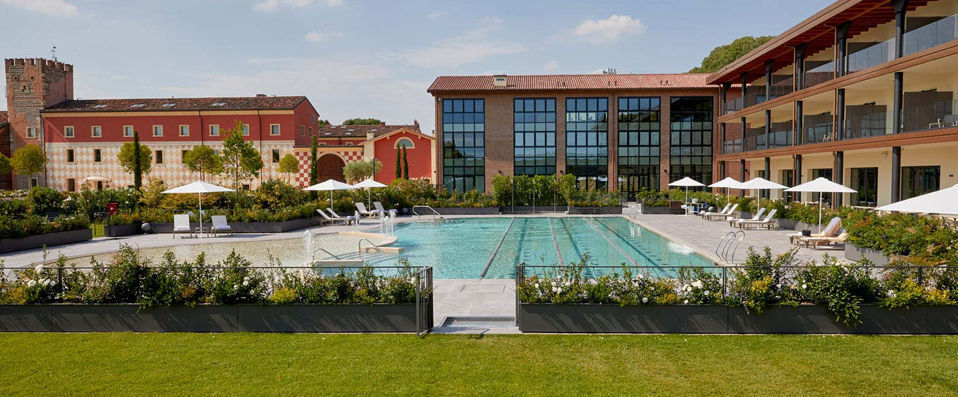 Hotel Veronesi La Torre ★★★★ - Renovated ancient monastery near the rustic old city centre of Verona. - Veneto, Italy