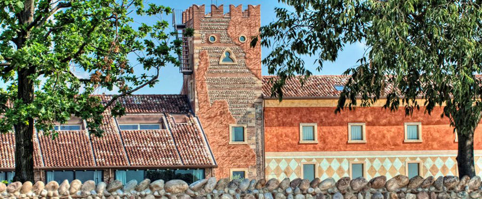 Hotel Veronesi La Torre ★★★★ - Renovated ancient monastery near the rustic old city centre of Verona. - Veneto, Italy