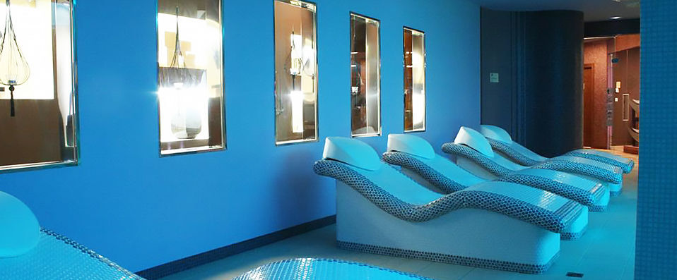 Hotel Plaza ★★★★★ - Five-star sophistication in the heart of the majestic Pyrenees. <b>Half board included!</b> - Andorra-la-Vella
