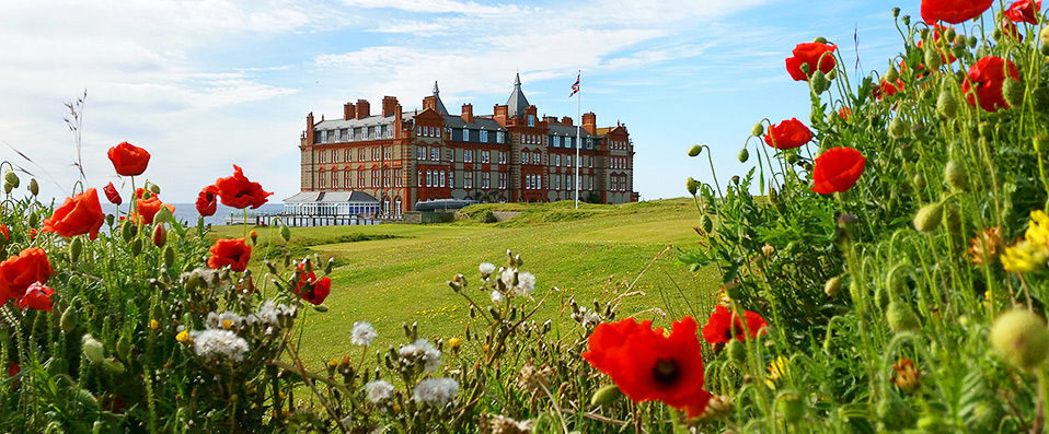 The Headland Hotel & Spa ★★★★ - Luxury hotel overlooking the beautiful sands of Fistral Bay. - Newquay, United Kingdom