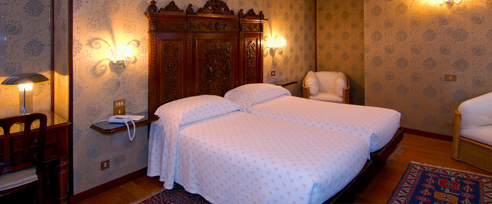 Hotel Saturnia & International ★★★★ - Vintage Venice at an enchanting antique palazzo. - Venice, Italy