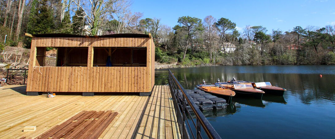 Brindos Lac & Château ★★★★★ - Établissement de prestige dans un écrin de nature à cinq minutes de Biarritz. - Biarritz, France