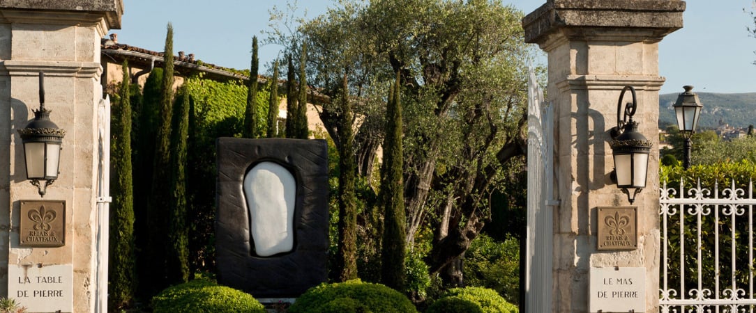 Domaine du Mas de Pierre ★★★★★ - Relais & Châteaux - Une leçon de charme & luxe à la française à Saint-Paul-de-Vence. - Saint-Paul-de-Vence, France
