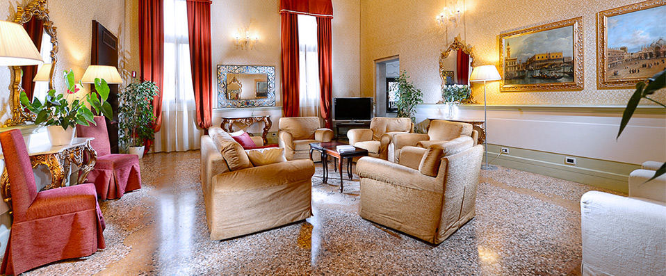 Ruzzini Palace ★★★★ - Venetian luxury for a romantic getaway. - Venice, Italy
