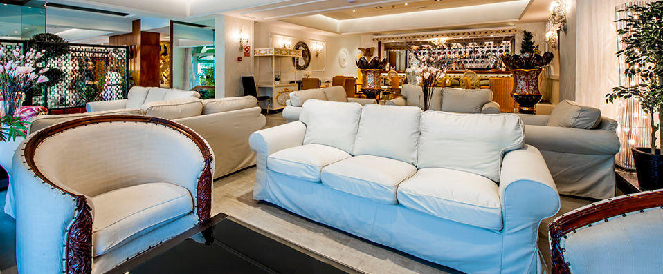 Hotel President ★★★★ - An elegant Dalí-inspired hotel in the heart of Figueres. - Figueres, Spain