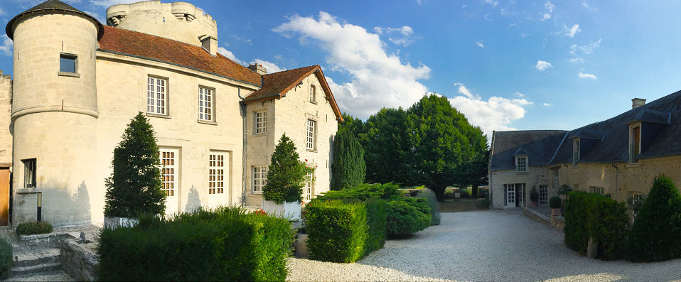 Les Relais Heritage de Droizy ★★★★★ - Champagne, roses and luxury in a historic Picardy mansion. - Picardy, France