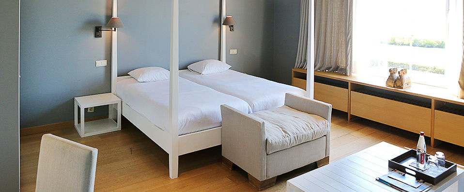 Auberge du Pêcheur ★★★★ - Romantic northern Belgium at its finest in a premium boutique hotel setting. - Ghent, Belgium