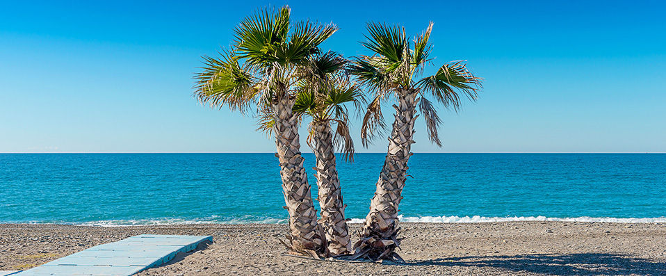 La Caleta Bay - Boutique hotel right by the beach on Granada’s Costa Tropical. - Granada province, Spain