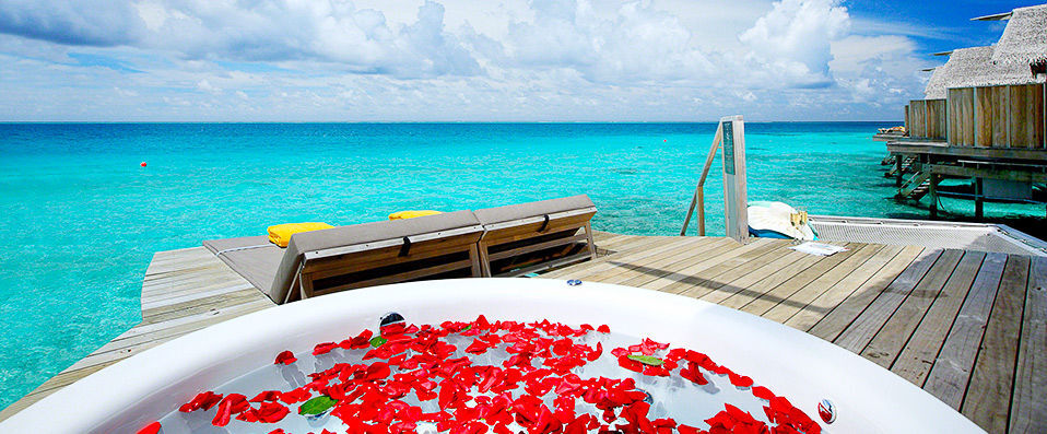 Centara Ras Fushi Resort & Spa Maldives ★★★★★ - Séjour étoilé en All Inclusive. <b>Adults Only !</b> - Maldives