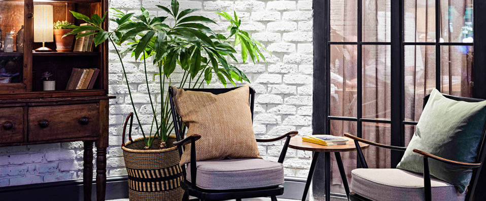 The Hoxton, Shoreditch ★★★★ - A hip and trendy hotel in London’s coolest urban area. - London, United Kingdom