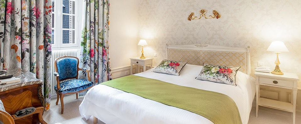 Château de Rochecotte ★★★★ - Living like a queen in the Loire Valley. - Loire Valley, France