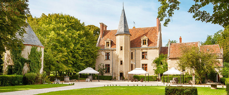 Château Hôtel le Sallay ★★★★ - Experience the grandeur of life in the Duke’s Renaissance Château. - Burgundy, France