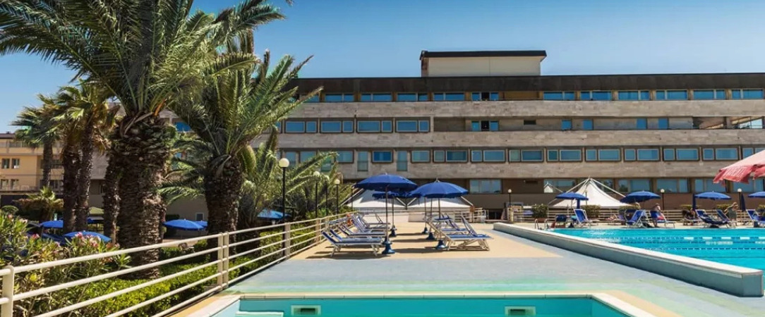 Gran Hotel Continental ★★★★★ - Resort balnéaire élégant en Toscane, entre plage, piscines et détente. - Toscane, Italie