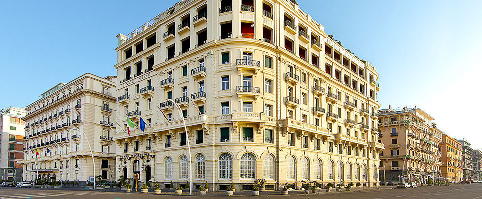 Eurostars Hotel Excelsior ★★★★ - Toute la magie de Naples dans un hôtel d’exception sur la promenade maritime - Naples, Italie