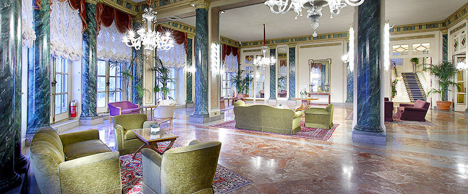 Eurostars Hotel Excelsior ★★★★ - Toute la magie de Naples dans un hôtel d’exception sur la promenade maritime - Naples, Italie