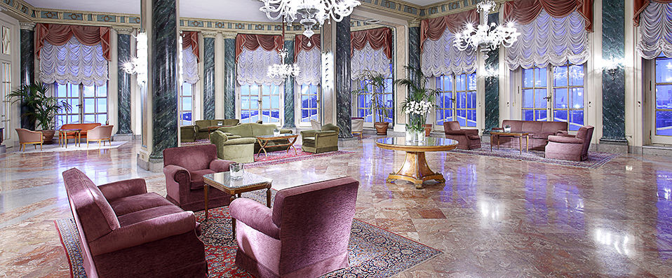 Eurostars Hotel Excelsior ★★★★ - Toute la magie de Naples dans un hôtel d’exception sur la promenade maritime - Naples, Italie