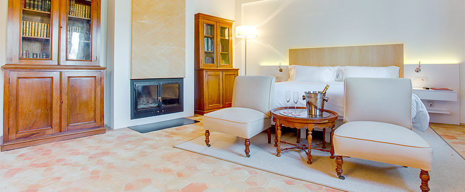 Art Hotel Palma ★★★★ - A melting pot of the old and the new, the antique and the innovative. - Palma de Mallorca, Spain