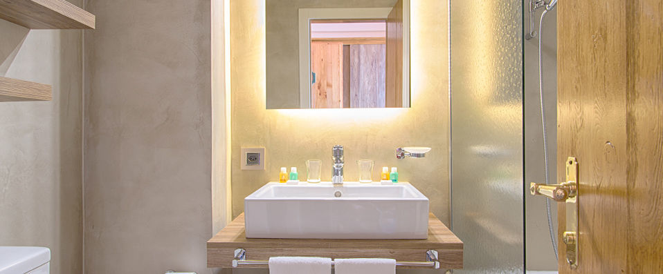 Mont Paisible - A cosy, rustic hotel with breathtaking views over the Alps. - Swiss Alps