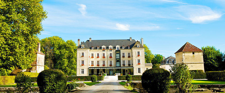 Château de Saulon ★★★★ - Discover Burgundy’s gastronomy and nature from this charming chateau. - Côte-d'Or, France