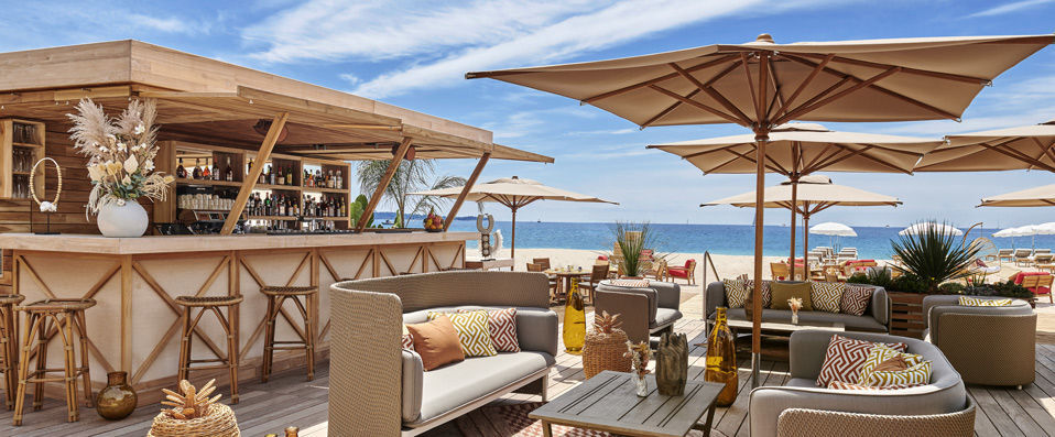 Hôtel Barrière Le Gray d'Albion Cannes ★★★★ - Indulge in the serenity of the French Riviera. - Cannes, France