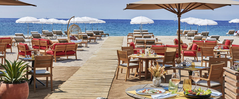 Hôtel Barrière Le Gray d'Albion Cannes ★★★★ - Indulge in the serenity of the French Riviera. - Cannes, France