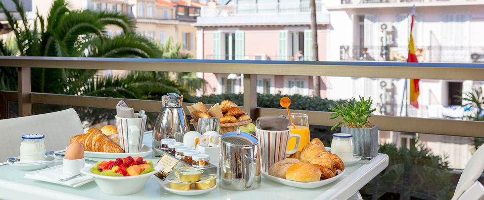 Hôtel Barrière Le Gray d'Albion Cannes ★★★★ - Indulge in the serenity of the French Riviera. - Cannes, France