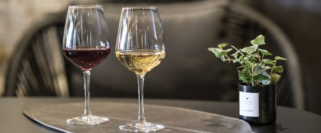 Le Domaine des Prés Verts & Spa Vinésime ★★★★ - Escapade insolite et de charme en Bourgogne, dans l’intimité d'hébergements douillettes avec bain à remous privatif. - Bourgogne, France