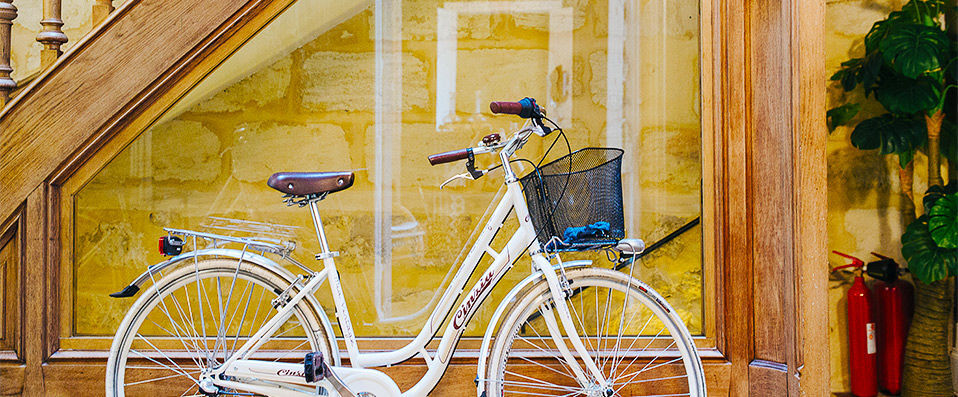 La Course - An exotic journey into Bordeaux’s fascinating wine heritage. - Bordeaux, France
