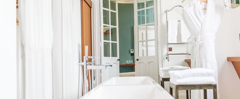 La Course - Une maison pas comme les autres au cœur de Bordeaux. - Bordeaux, France
