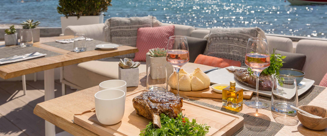 Hôtel Barrière Le Majestic ★★★★★ - Unrivalled prestige and grandeur on one of the French Riviera’s most famous beaches. - Cannes, France