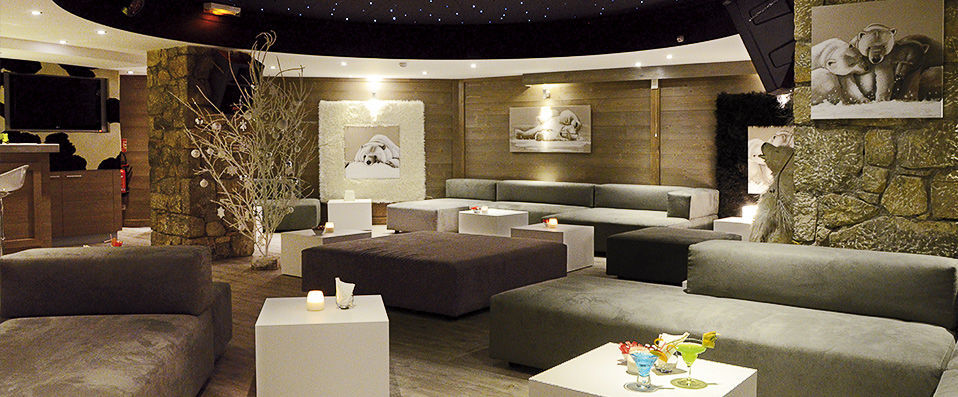Hôtel Vacances Bleues Belle Plagne - Slope-side elegance and warmth in France’s best ski destination. - Belle Plagne, France