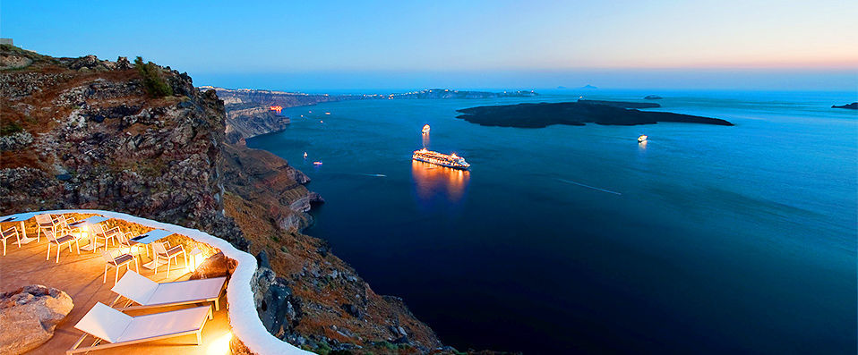 Cocoon Suites ★★★★ - Cocooned in bliss in the most lovely location on earth - <b>Strictly reserved for adult clientele only</b> - Santorini, Greece