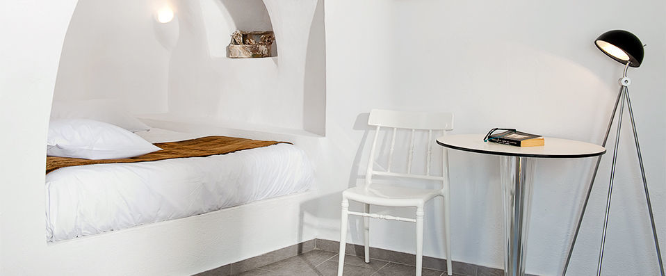 Cocoon Suites ★★★★ - Cocooned in bliss in the most lovely location on earth - <b>Strictly reserved for adult clientele only</b> - Santorini, Greece