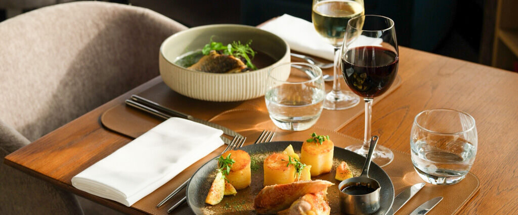 Five Seas by Inwood Hotels ★★★★★ - Simply the best: rolling out the red carpet in Cannes. - Cannes, France