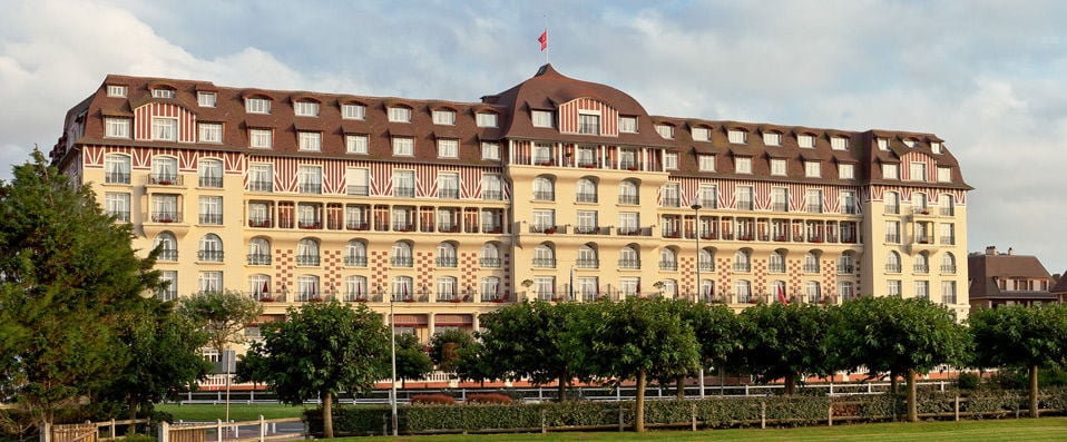 Hôtel Barrière Le Royal Deauville ★★★★★ - Classical grandeur and five-star comforts on the Normandy seaside. - Deauville, France