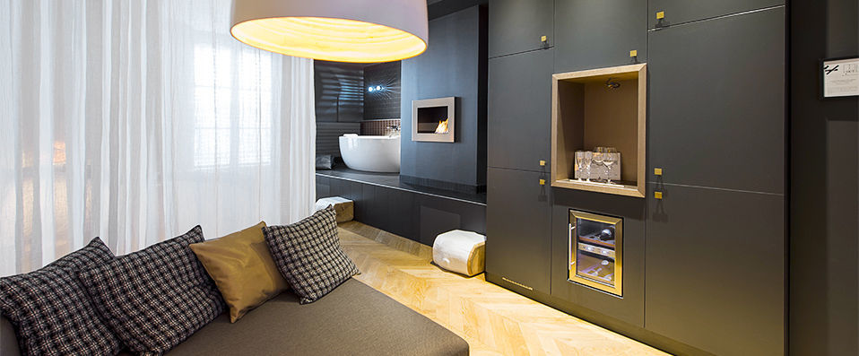 Mi Hotel - Un chez-soi sur LA place Bellecour de Lyon… mieux que chez soi ! - Lyon, France