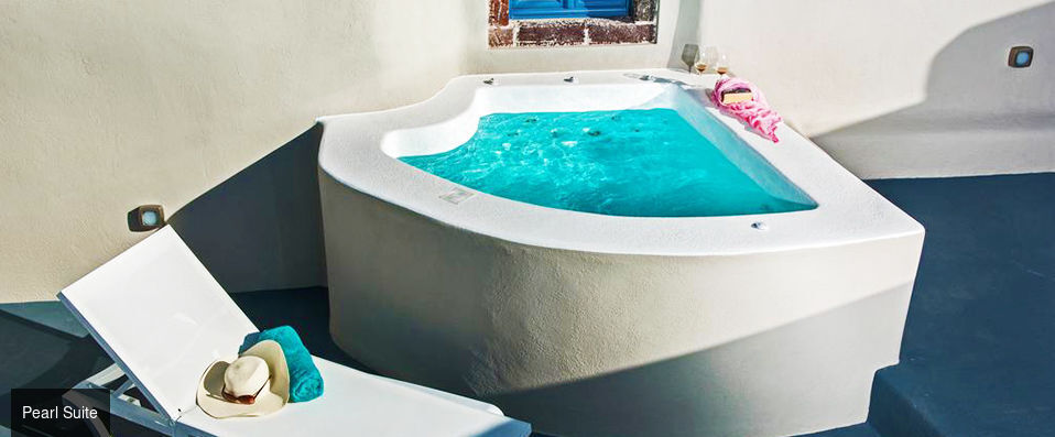 Luna Santorini Suites - Unforgettable views and the luxury of seclusion in Santorini. - Santorini, Greece