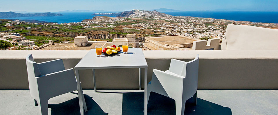 Luna Santorini Suites - Unforgettable views and the luxury of seclusion in Santorini. - Santorini, Greece