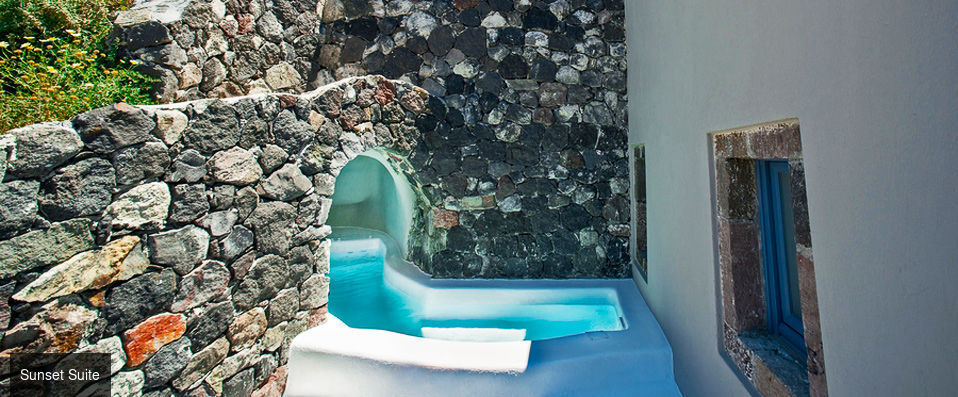 Luna Santorini Suites - Unforgettable views and the luxury of seclusion in Santorini. - Santorini, Greece
