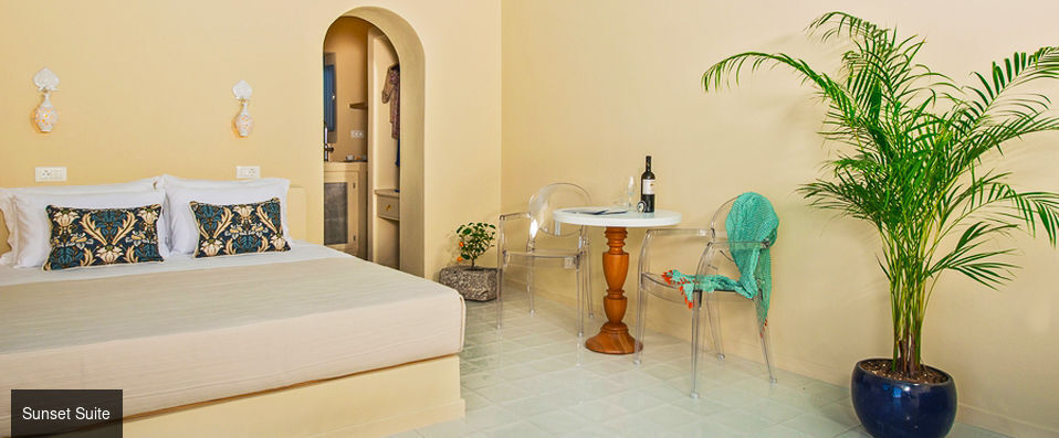Luna Santorini Suites - Unforgettable views and the luxury of seclusion in Santorini. - Santorini, Greece