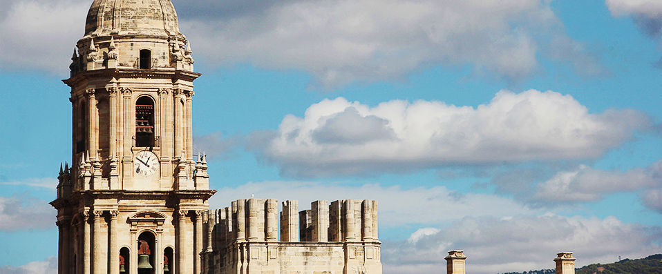 Room Mate Valeria ★★★★ - Bain de soleil à Malaga. - Malaga, Espagne